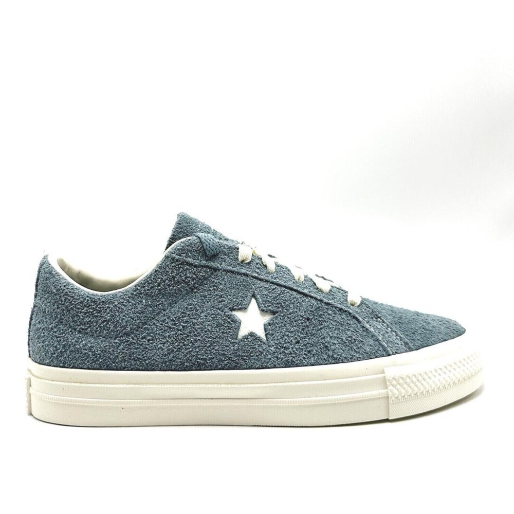 Light blue converse cons women’s size 9.5
